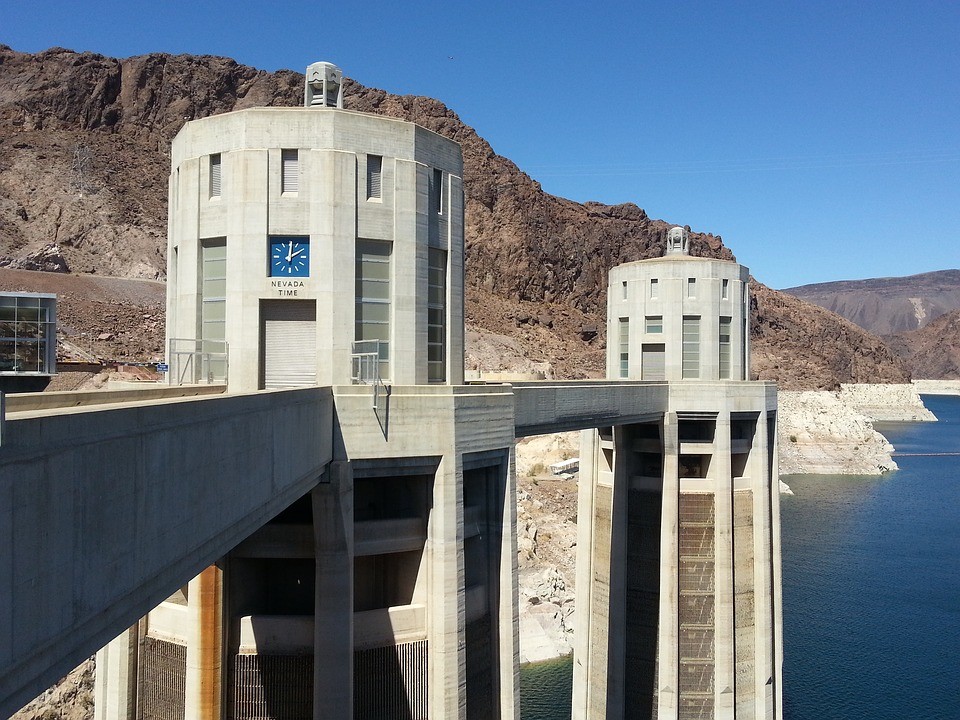 hoover dam walking tours