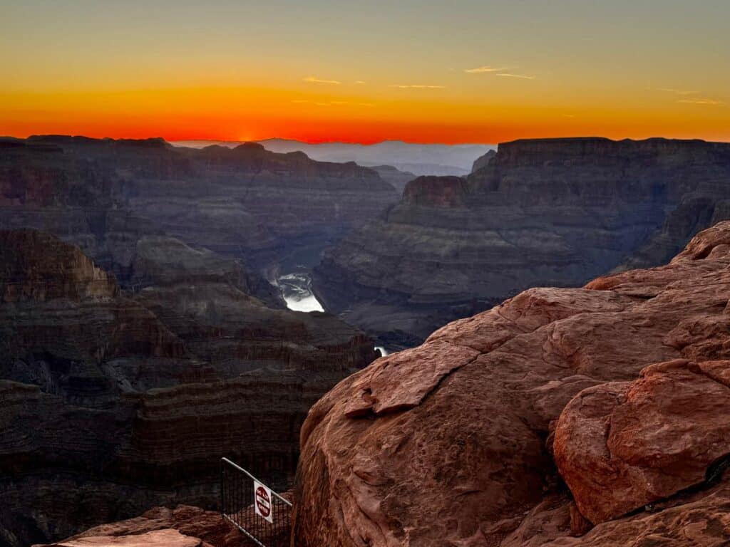 GRAND CANYON SUNSET TOURS